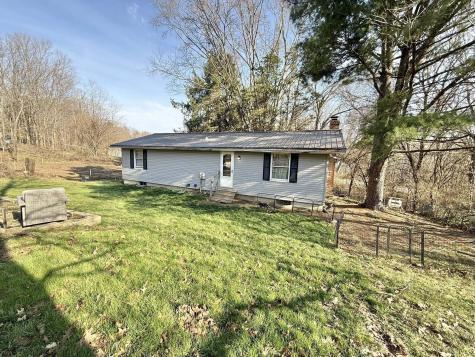 675 Berry Road Howard OH 43028