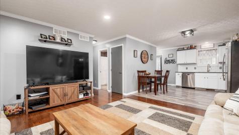 555 N Washington Street Utica OH 43080