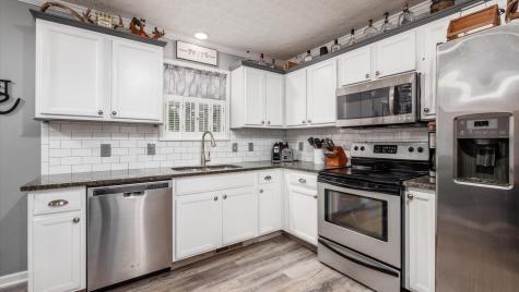 555 N Washington Street Utica OH 43080