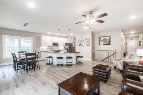 373 Ridgeland Circle Howard OH 43028