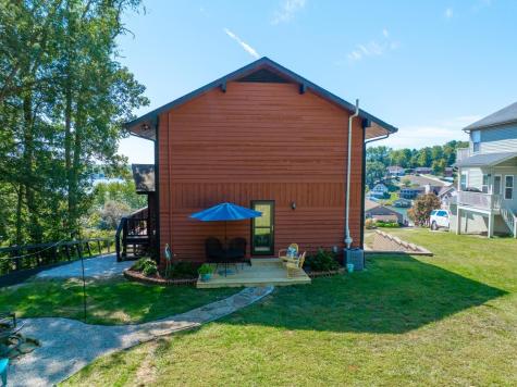 318 Crabapple Drive Howard OH 43028