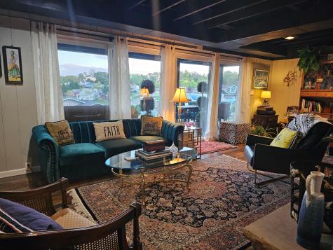 318 Crabapple Drive Howard OH 43028