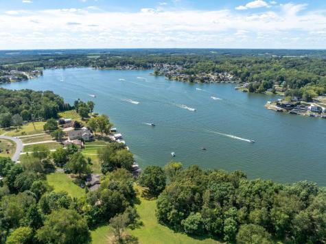 318 Crabapple Drive Howard OH 43028