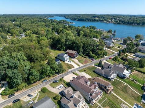 318 Crabapple Drive Howard OH 43028