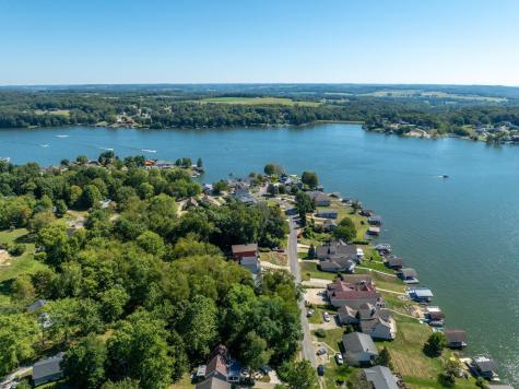 318 Crabapple Drive Howard OH 43028