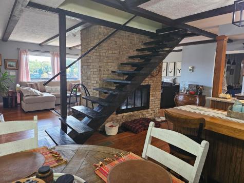 318 Crabapple Drive Howard OH 43028