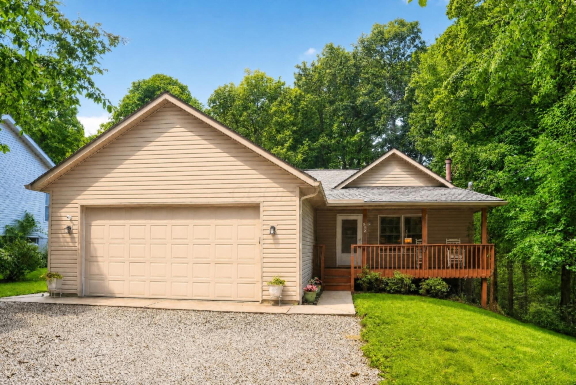 832 Highland Hills Drive Howard OH 43028