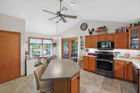832 Highland Hills Drive Howard OH 43028