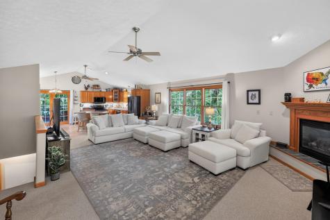 832 Highland Hills Drive Howard OH 43028