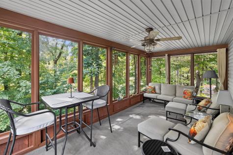 832 Highland Hills Drive Howard OH 43028