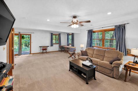 832 Highland Hills Drive Howard OH 43028