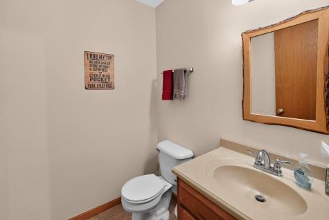 832 Highland Hills Drive Howard OH 43028