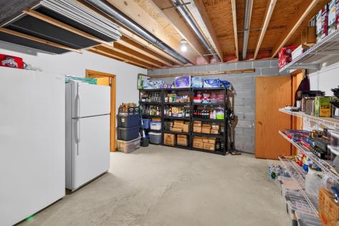 832 Highland Hills Drive Howard OH 43028