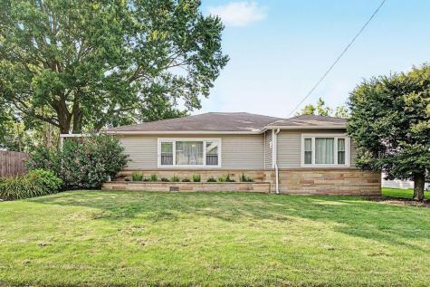 150 E Main Street Centerburg OH 43011