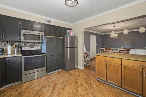 150 E Main Street Centerburg OH 43011
