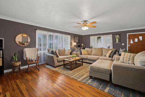 150 E Main Street Centerburg OH 43011