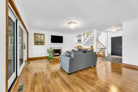 685 King Beach Drive Howard OH 43028