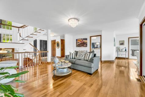 685 King Beach Drive Howard OH 43028