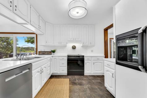 685 King Beach Drive Howard OH 43028