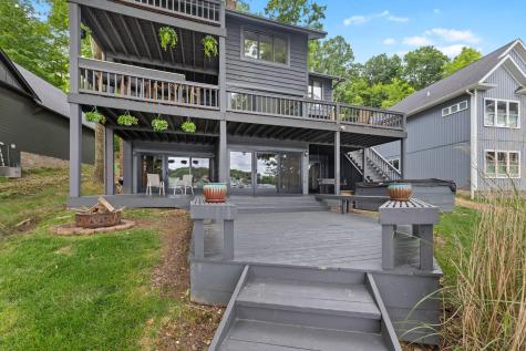 685 King Beach Drive Howard OH 43028