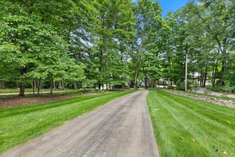 685 King Beach Drive Howard OH 43028