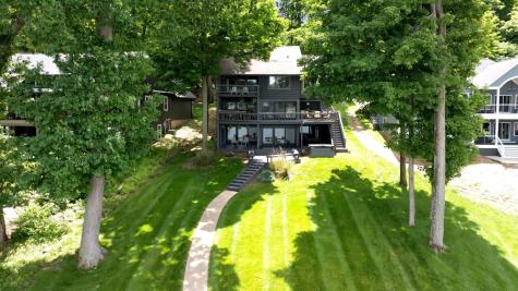685 King Beach Drive Howard OH 43028