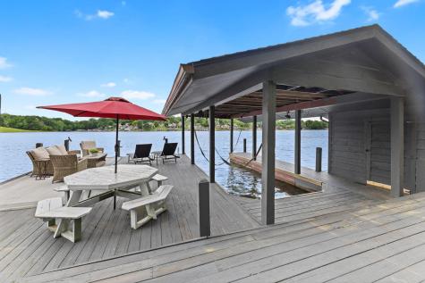 685 King Beach Drive Howard OH 43028