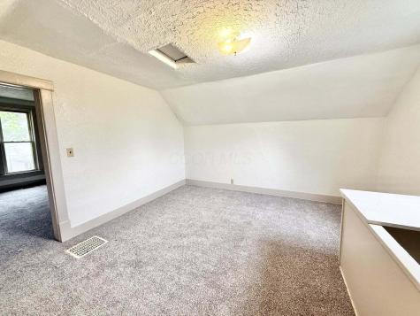 5 S Monroe Street Mount Vernon OH 43050