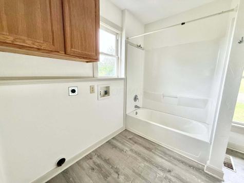 5 S Monroe Street Mount Vernon OH 43050