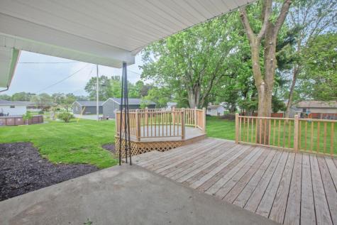 1 Freeway Avenue Fredericktown OH 43019