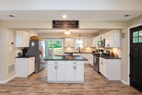 370 Valleyridge Drive Howard OH 43028