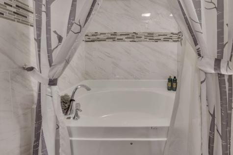 3610 Henpeck Road Utica OH 43080