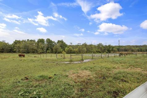 3610 Henpeck Road Utica OH 43080