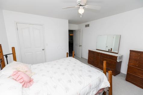 381 Northern Spy Circle Howard OH 43028