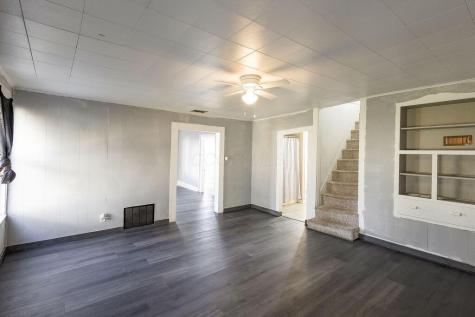 57 E Sandusky Street Fredericktown OH 43019