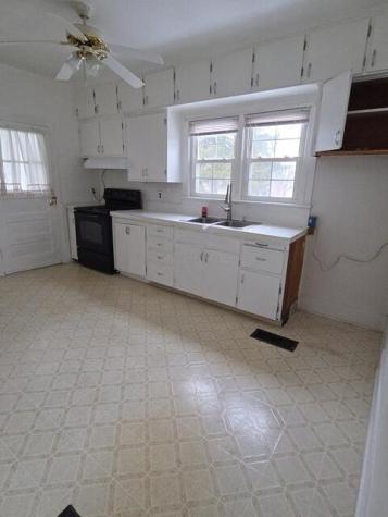 80 S Hartford Avenue Centerburg OH 43011