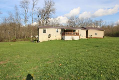 8563 Hazel Dell Road Howard OH 43028