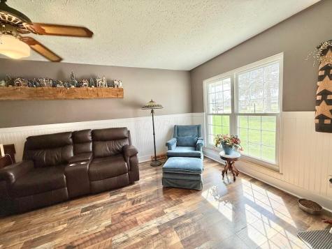 27 Meadowbrook Drive Mount Vernon OH 43050