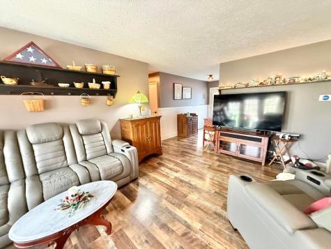 27 Meadowbrook Drive Mount Vernon OH 43050