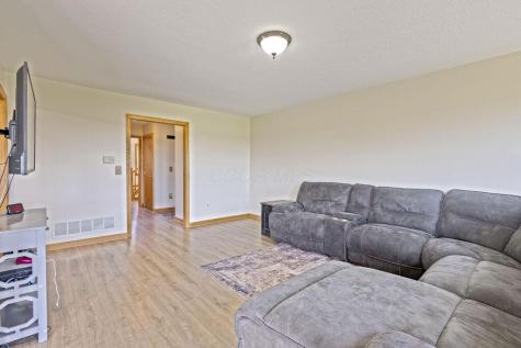 1050 Eckard Road Centerburg OH 43011
