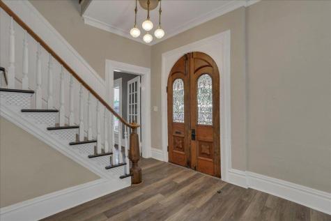 108 E Vine Street Mount Vernon OH 43050