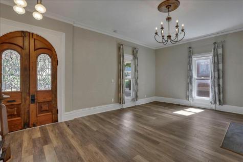 108 E Vine Street Mount Vernon OH 43050