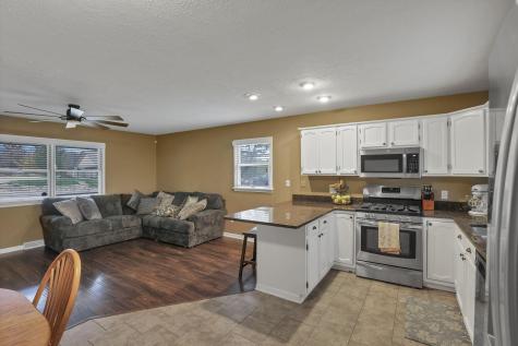 2204 Apple Valley Drive Howard OH 43028