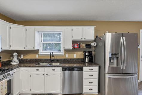 2204 Apple Valley Drive Howard OH 43028