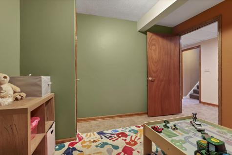 2204 Apple Valley Drive Howard OH 43028