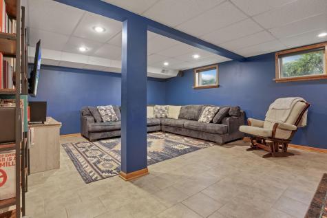 2204 Apple Valley Drive Howard OH 43028