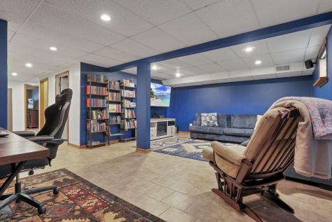 2204 Apple Valley Drive Howard OH 43028