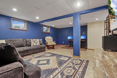 2204 Apple Valley Drive Howard OH 43028