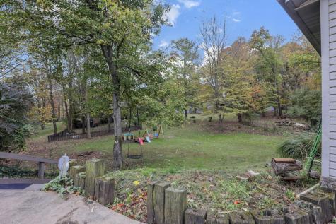 2204 Apple Valley Drive Howard OH 43028