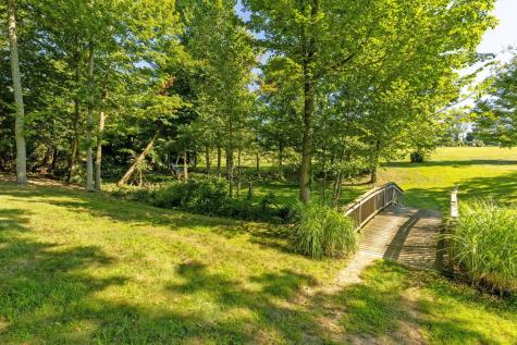 5643 Yankee Street Fredericktown OH 43019